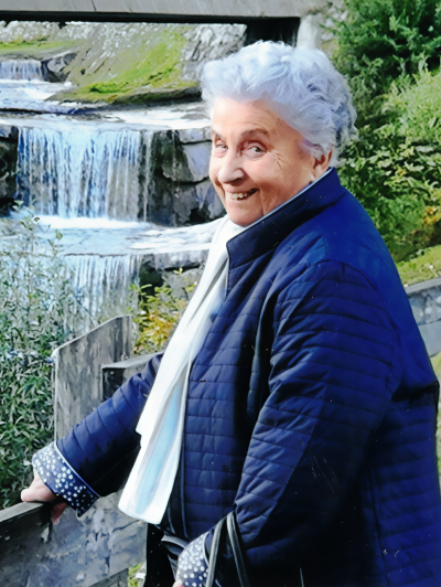 ADUA BECCARI-artguru